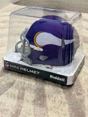 Riddell Minnesota Vikings Purple Mini Helmet